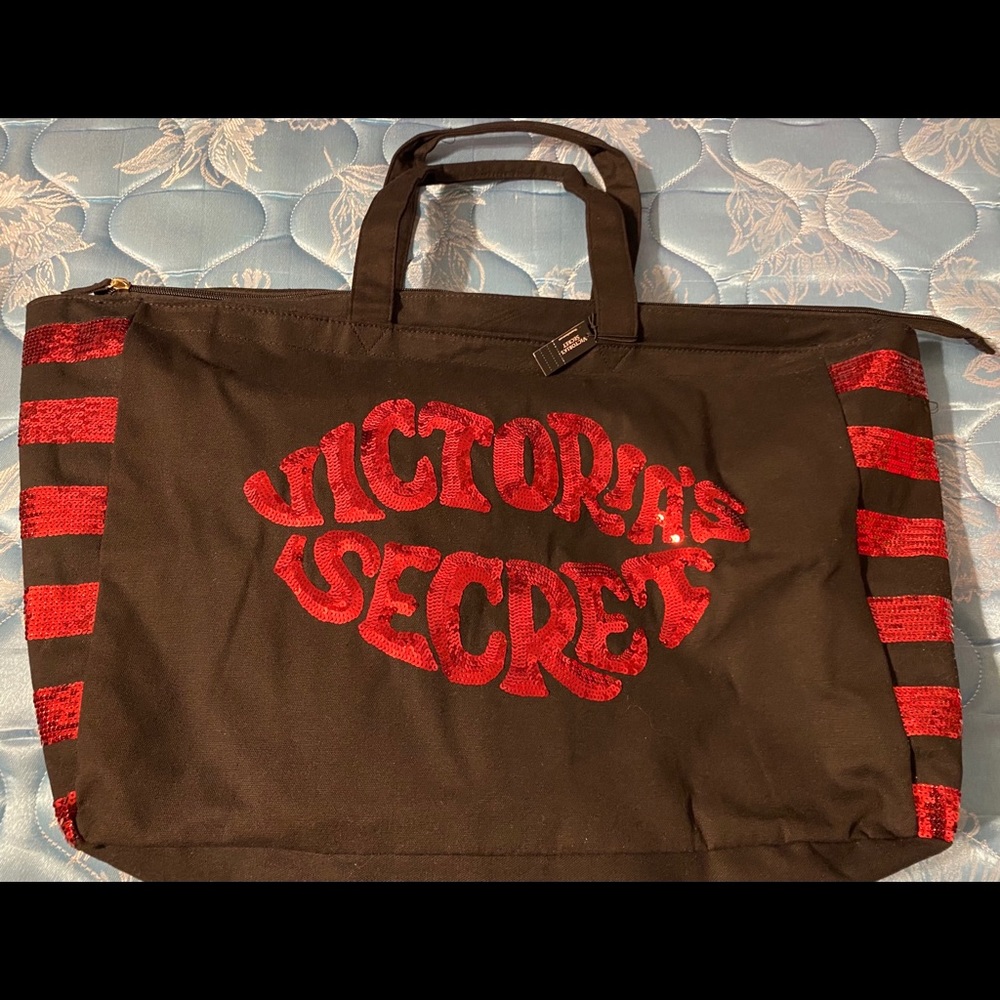 Victorias Secret Red Sequin Kiss Lips Bag